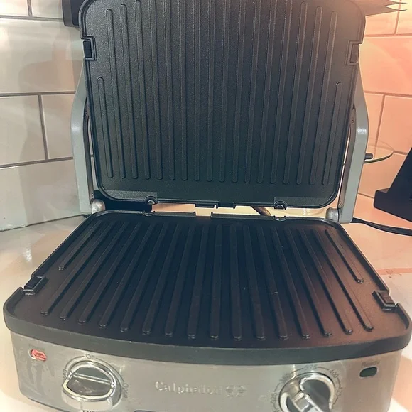 Calphalon 5 in 1 Electric Grill with Removable Plates - Picture 2 of 15